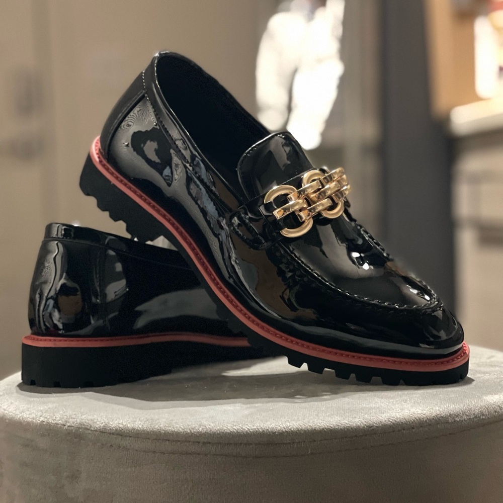 Unisex Chainlink Loafers